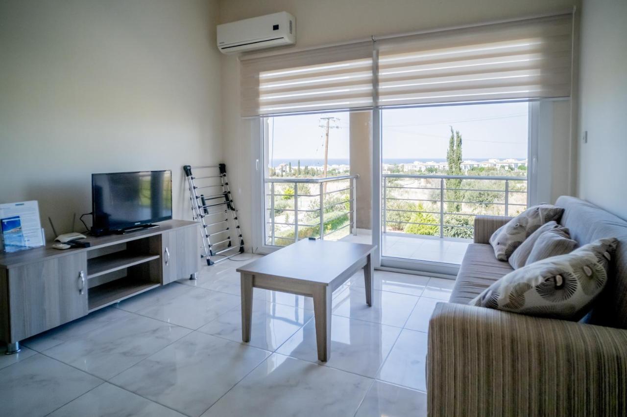 Spacious Two-Bedroom Apartment In Amazing Residence Escape Homes Cirénia Exterior foto