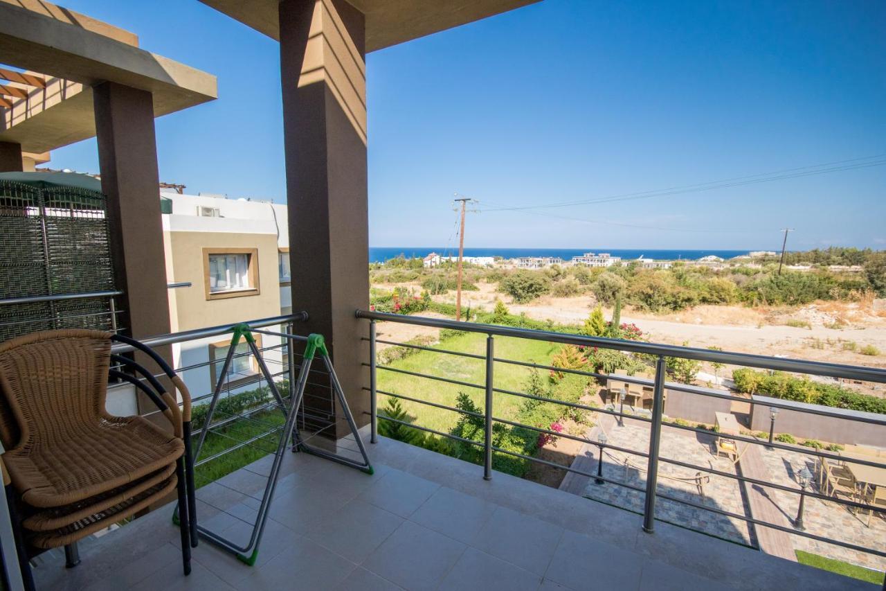 Spacious Two-Bedroom Apartment In Amazing Residence Escape Homes Cirénia Exterior foto